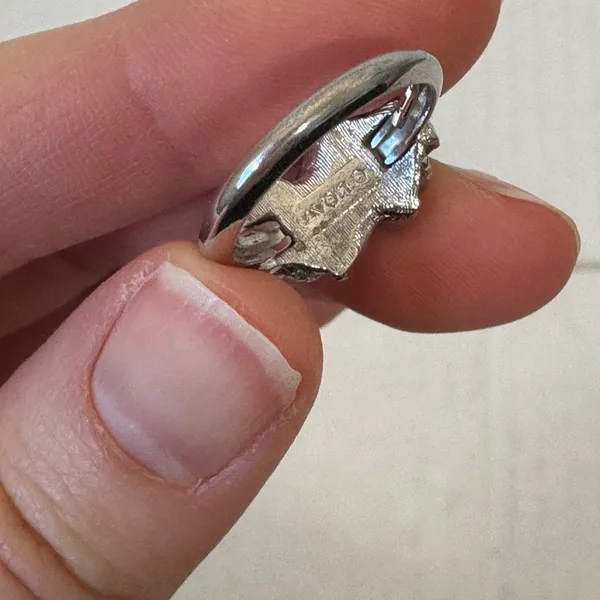 Silver Tone Bow Coquette Ring Womens Size 4.5 Pinky Small Avon Vintage - Image 3