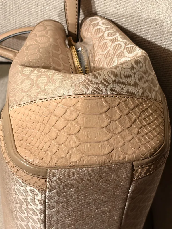 COACH Madison Turnlock 2way Handbag Elegant Signature Gold Hardware Finish ✨ - Image 7