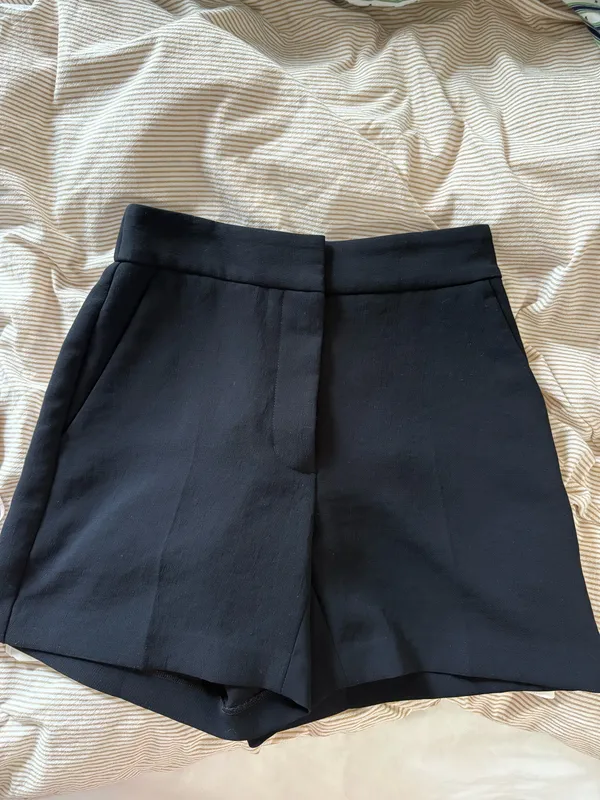 Aritzia Wilfred limitless shorts - Image 2
