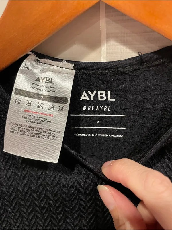 Cute textured stretchy compression crop workout top gym yoga thumb holes Aybl - Image 4