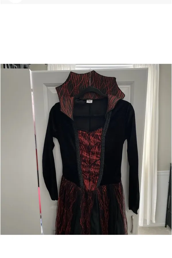 Spirit Halloween Queen Of The Underworld Whimsigoth Costume Adult Small 4-6 - Image 14
