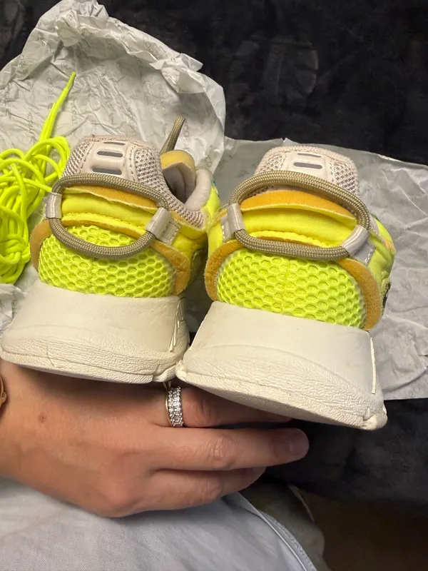 Lacoste x yellow trainers #sneakers #collab Pre-owned used once - Image 3