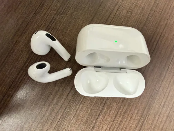 Apple AirPods 3rd Generation - Image 3