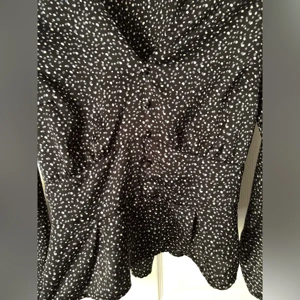 Abercrombie fitted blouse polka dots size small Y2K - Image 3