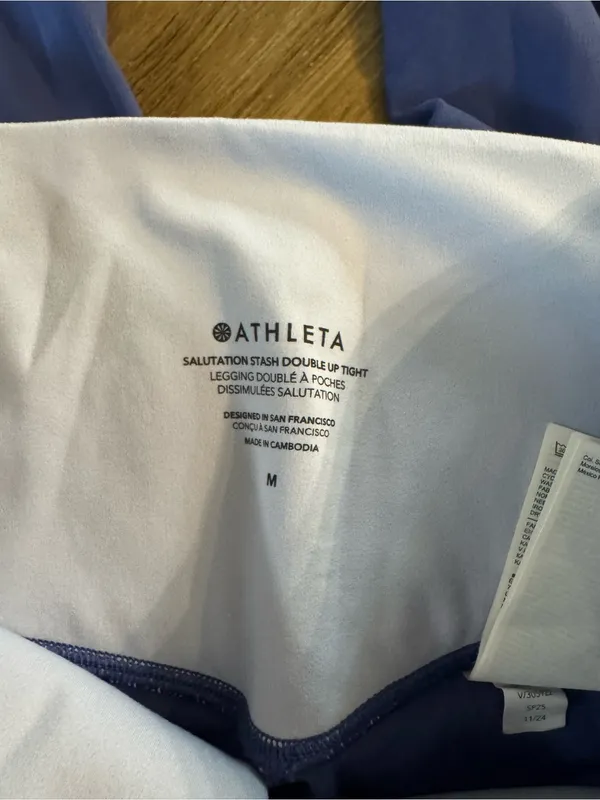 Athleta Navy Leggings with Contrast Waistband - Image 2