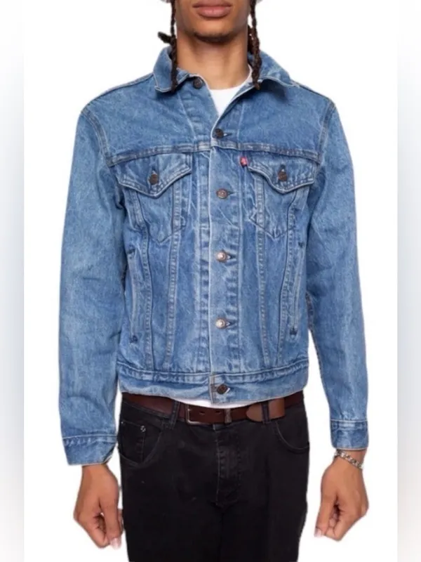 Levi's Original Trucker Jacket 
Medium Wash size Small - Image 2