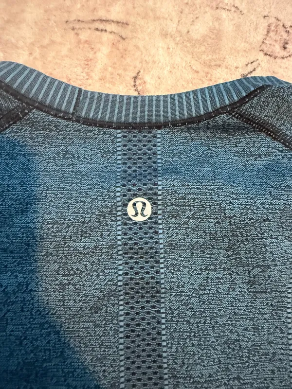 Lululemon shirt  - Image 5
