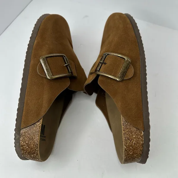 SM New York Brynlee Suede Clog Mules Sz 10 Tan Buckle Boston Style Slip On - Image 10