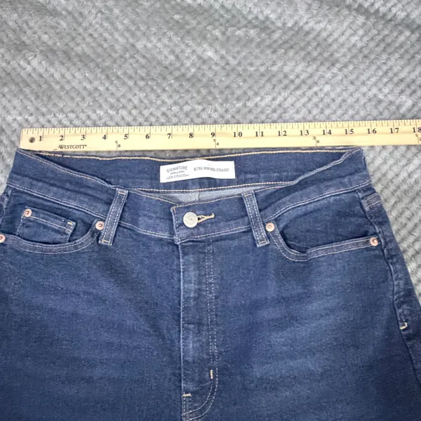 Signature by Levi Strauss Jeans 13 W31 Mid Wash High Rise Distressed Raw Hem - Image 6
