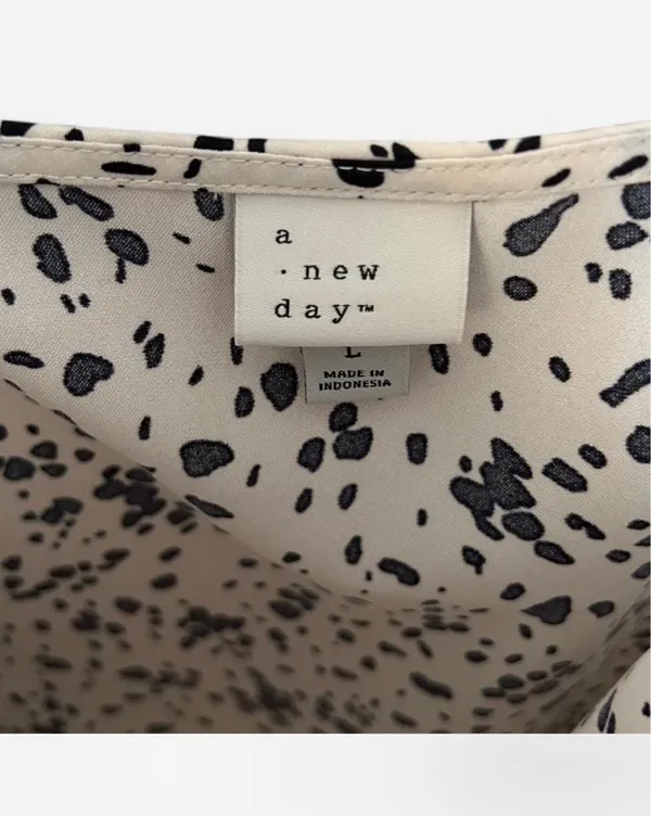 A New Day Black & White Satin Lace Tank - Image 3