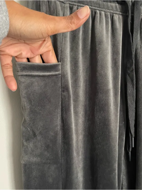 OFFLINE X AERIE | Charcoal Gray Velour Jogger Pants Sz XS - Image 3