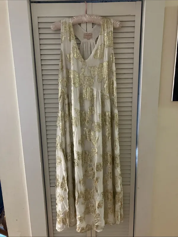 Ciebon White And Gold Floral Metallic Foil Maxi Dress Size Medium - Image 3