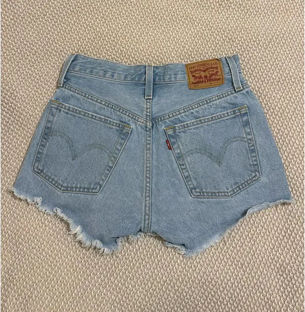 Levi’s 501 Shorts - Image 2