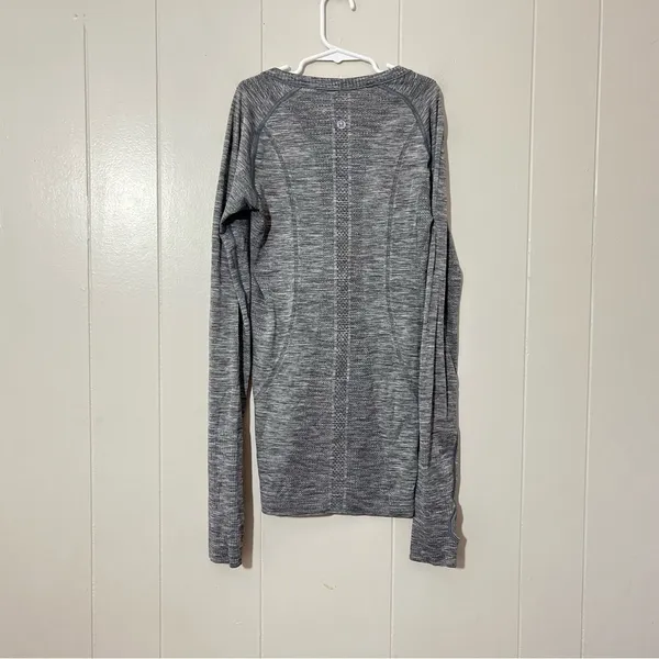 Lululemon Swiftly Tech Long Sleeve Shirt Gray Size 4 Running Athletic - Image 4