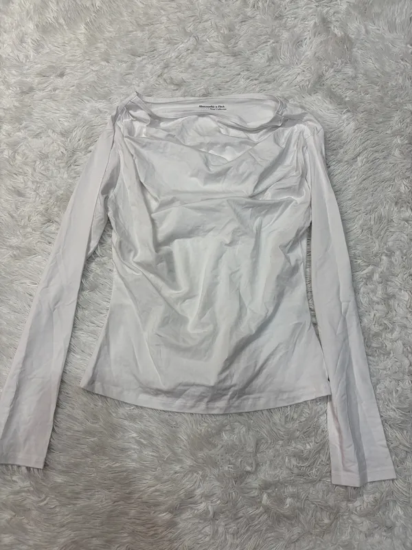 Abercrombie & Fitch Soft Modal Blend Slash Top White - Image 3