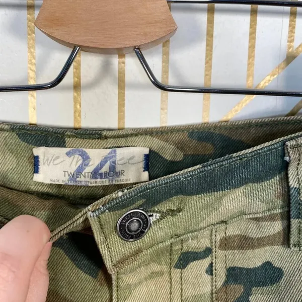 Free People‎ Remy Camouflage Pants in Moss Green - Image 7
