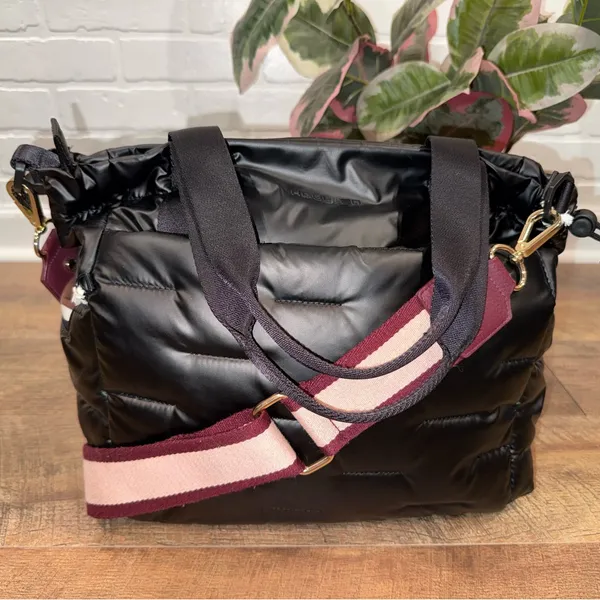 Hedgren Black Quilted Puffy Weekender Tote with Detachable Strap - Image 7