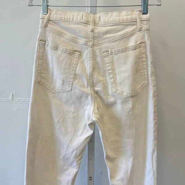 Abercrombie & Fitch Petite Ultra High Rise Ankle Straight Jeans Stretch Cream‎ - Image 7
