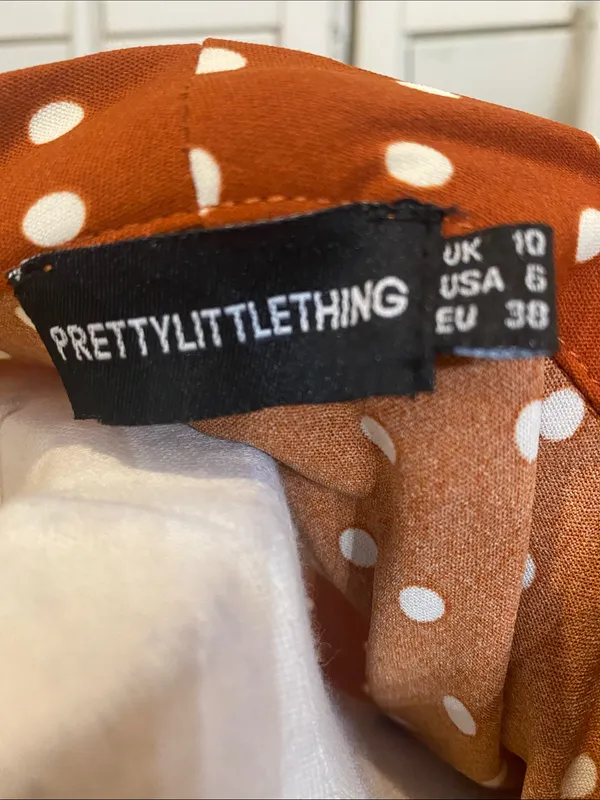 PrettyLittleThing Rust Polka Dot Wrap Mini Dress - Image 6