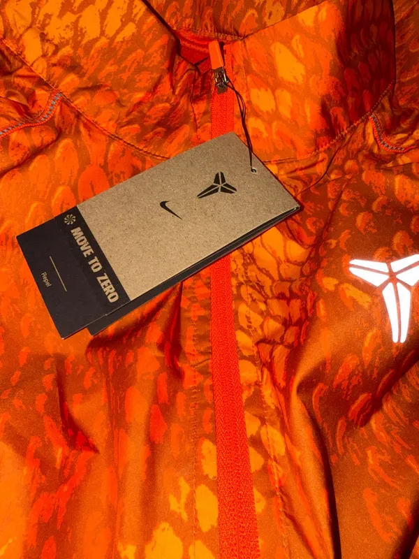 NWT NIKE Kobe Bryant Lightweight Woven Jacket Orange Medium - Image 7