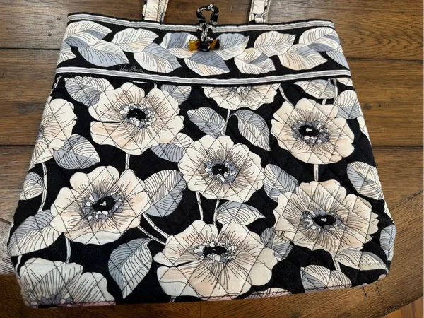 Vera Bradley Black & Cream Floral Quilted Tote​ - Image 6