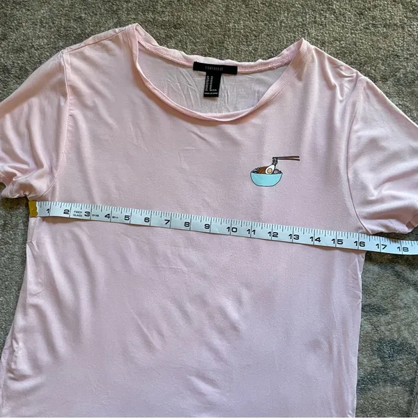 Forever 21 Relaxed Fit Baby Pink Ramen T-Shirt Medium - Image 7