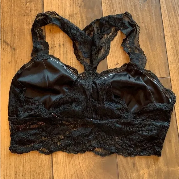 5/$15 Medium‎ black bra - Image 2