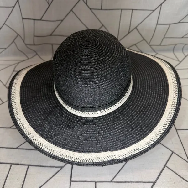 Magid Hats Wide Brim Sun Hat One‎ Size Black Cream Woven Paper Floppy Straw Hat - Image 3