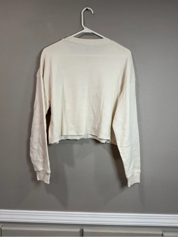 Altar'd State Women's Cream Cropped Sweatshirt with Bow Lace Detail - Image 6