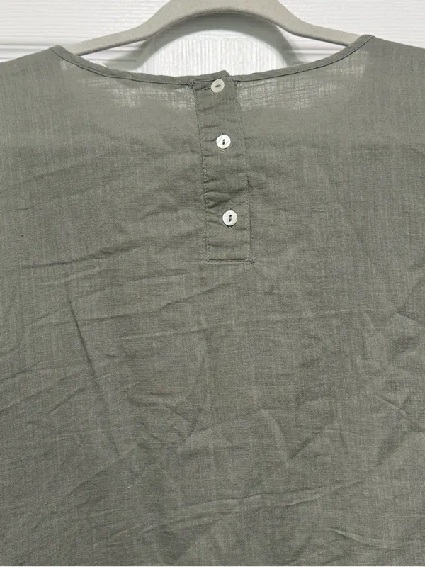 Candace Cameron Bure Sage Green Floral Embroidery Cotton Short Sleeve Top Large - Image 4