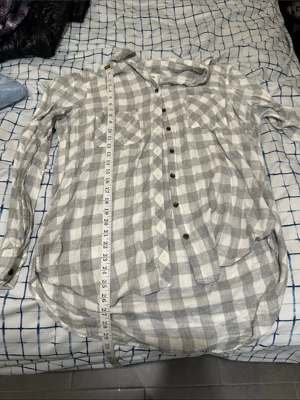 Abercrombie & Fitch Gray and White Plaid Shirt - Image 5