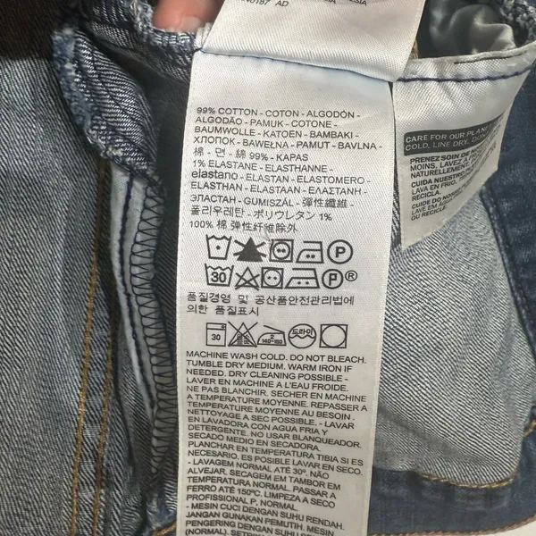 Levi’s Medium Wash Classic Denim Trucker Jacket Sz XS - Image 6