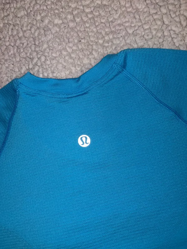Lululemon Swiftly Tech Cropped Short Sleeve - Image 7