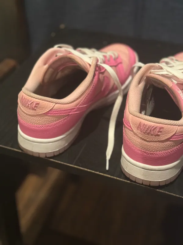 Nike Light Soft Pink Dunk Low - Image 2