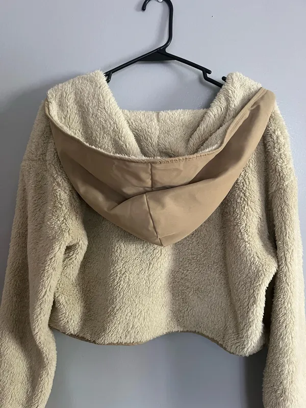 Shein Fluffy Quarter-Zip Cropped - Image 2