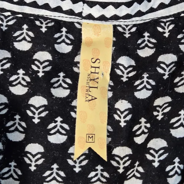 Shyla Nightwear Black White Block Print Cotton Maxi Gown Dress Womens Medium - Image 4