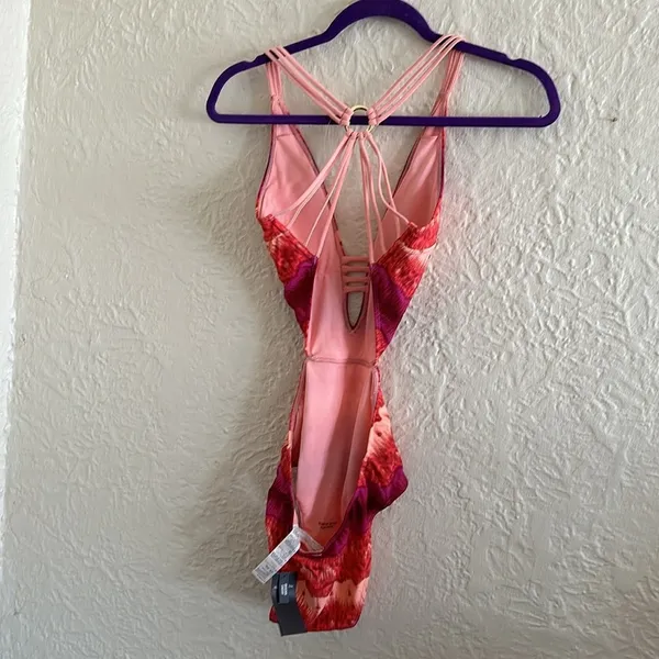 Abercrombie and Fitch Swimsuit One Piece Cutout Pink Ikat - Image 5