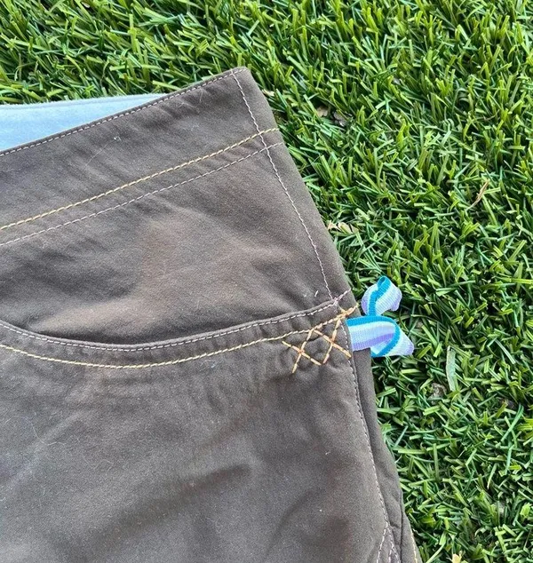 Mountain Hardwear Convertible Pants Cargo Size 8 - Image 5