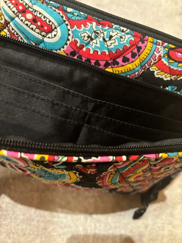 Vera Bradley Mini Paisley/ Floral Crossbody Purse And Matching Coin Purse - Image 4