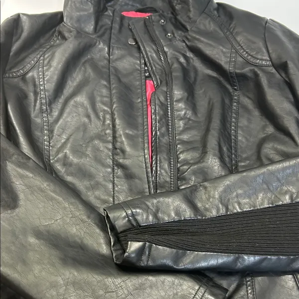 Black Faux Leather Jacket with Pink Lining Size L - Image 6