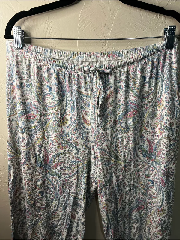 Lauren Ralph Lauren Paisley Monogram Knit Jersey Cropped Preppy Comfy Pajama Set - Image 9