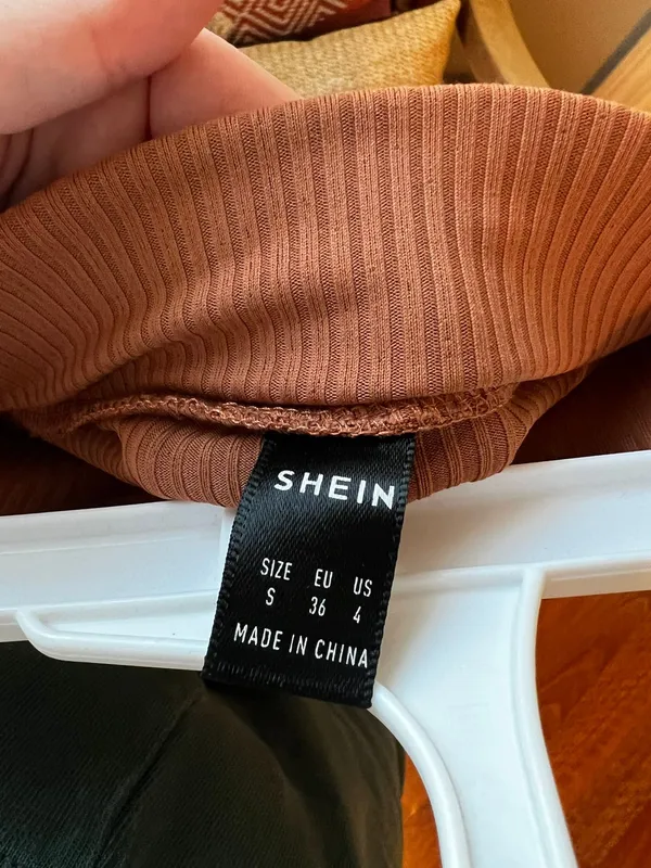 SheIn Fitted Skirt - Image 4