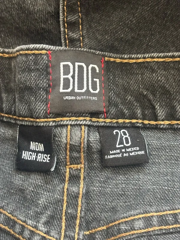 Urban Outfitters BDG Jean Shorts High-Rise - Image 3
