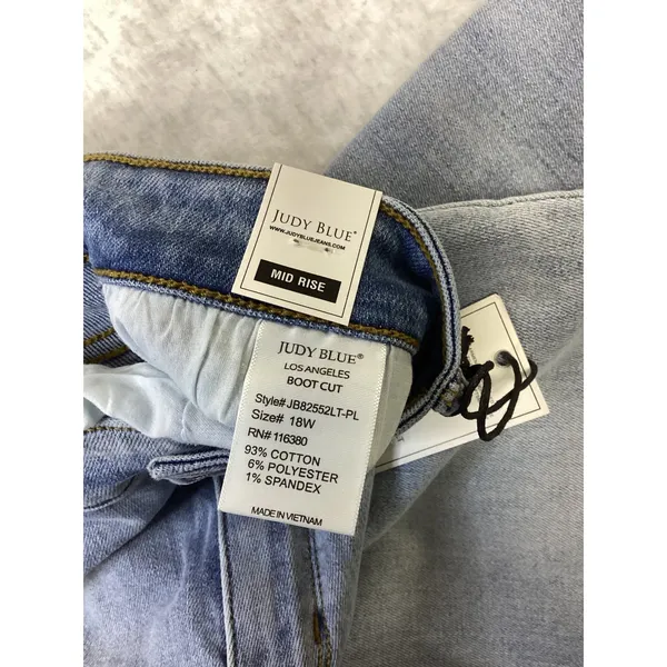 Judy Blue Women 18W Mid Rise Bootcut Jeans Light Wash Side Slit JB82552LT-PL‎ - Image 4