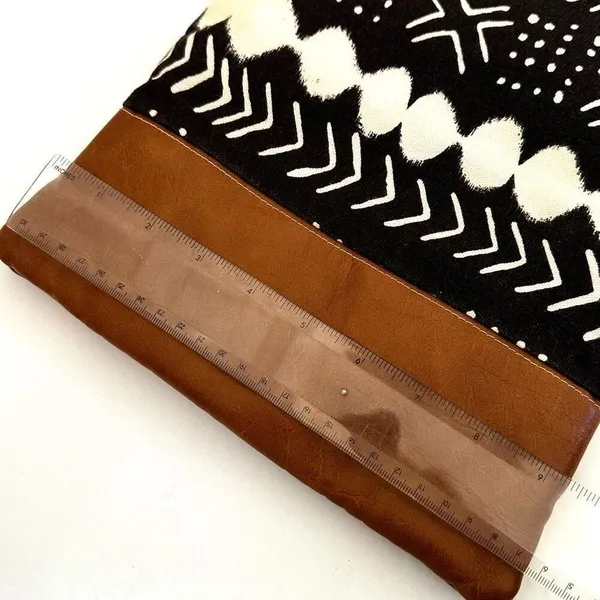 Maddie Kay faux leather and cloth fold over clutch - Image 4