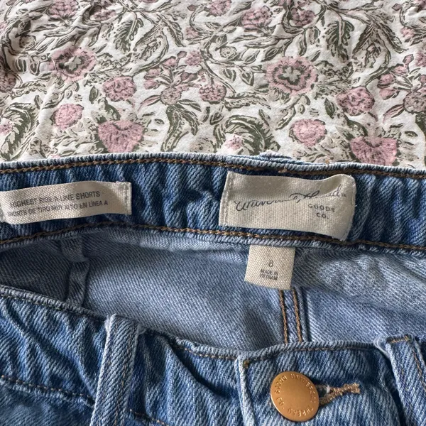 Universal Threads Jean Shorts - Image 3