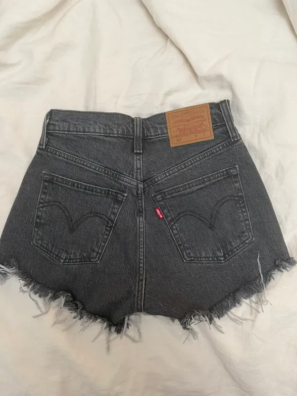 Levi’s 501 Shorts - Image 3