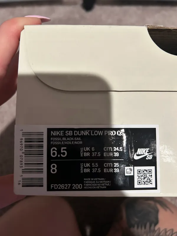 Nike Dunks - Image 2