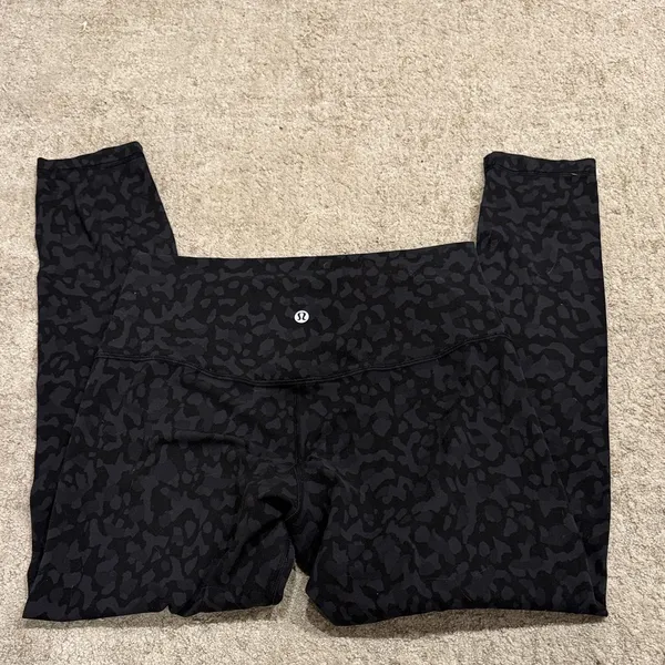 Lululemon Align Pant 25”
Formation Camo Evergreen Multi - Image 6