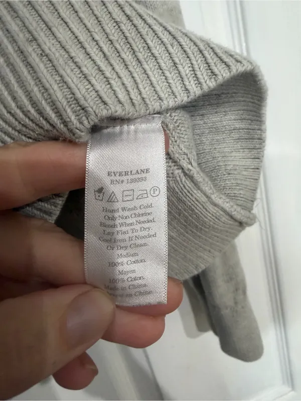 Everlane 100% cotton boxy crop mock neck sweater size m - Image 4